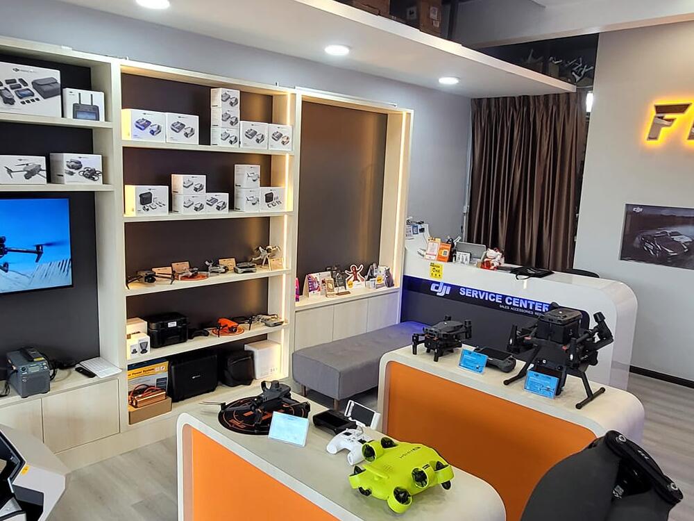 https://www.rcflyzone.com.my/FZ Store (Product View)